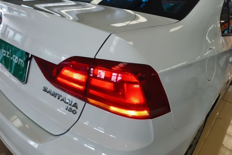 Volkswagen Santana 2017 car image #8