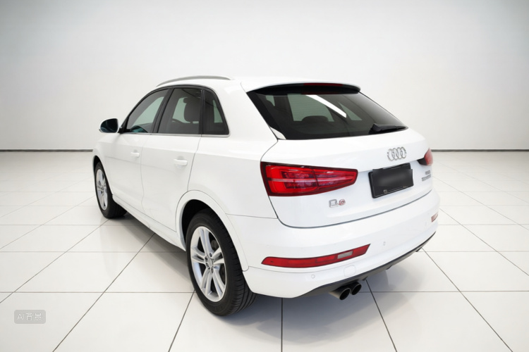 Audi Q3 2017 car image #5