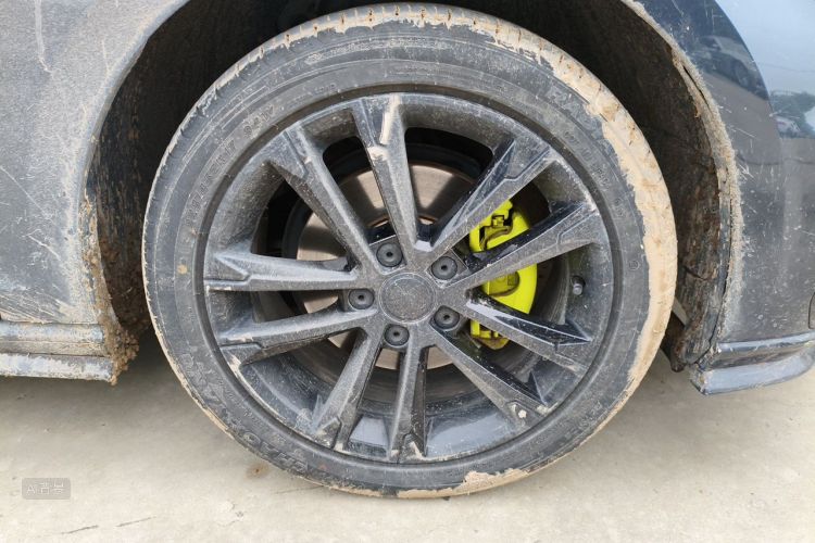 Volkswagen Golf 2019 car image #9