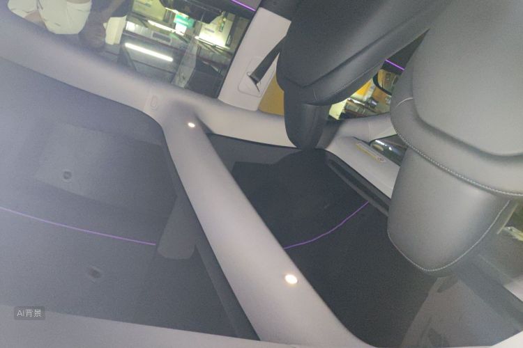 Tesla Model 3 2025 car image #20