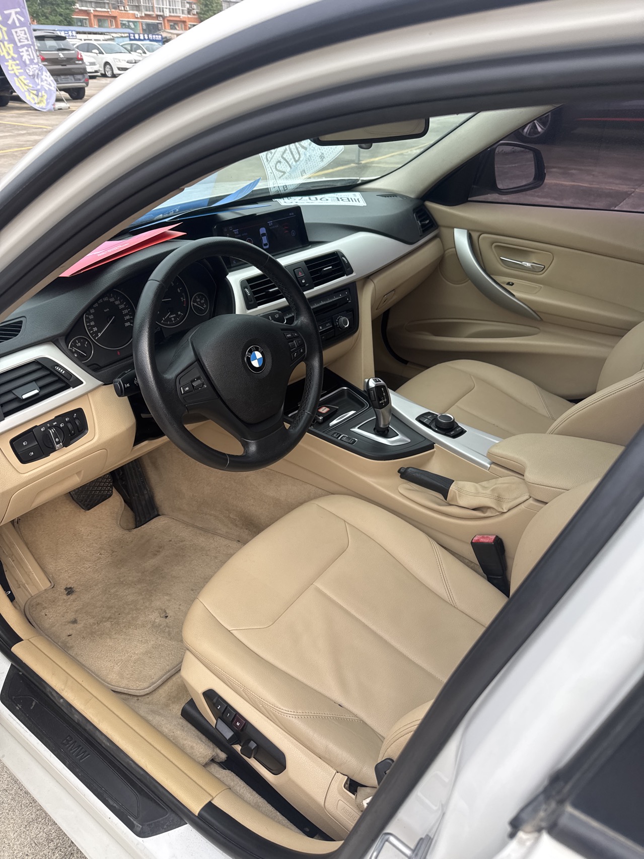 BMW 3 Series 2013 car image #9