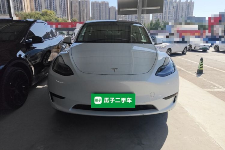 Tesla Model Y 2024 #3 Tesla Model Y 2024 image de voiture #3