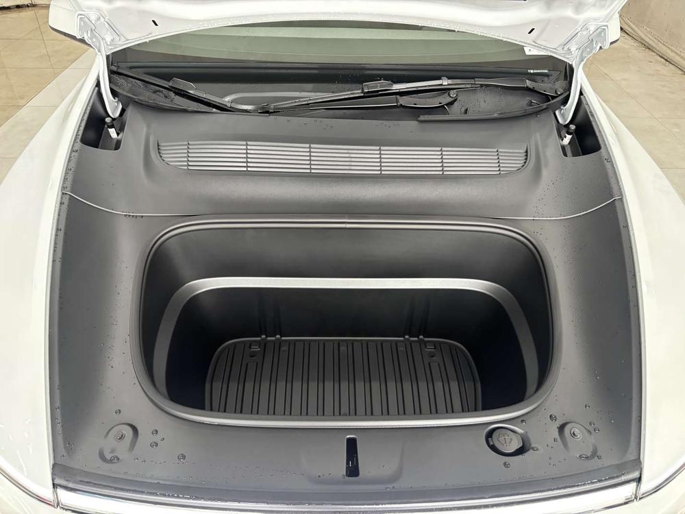 Tesla Model Y 2026 #29 Tesla Model Y 2026 immagine di auto #29