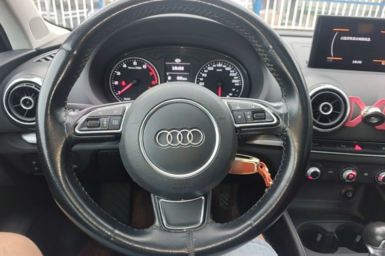 Audi A3 2016 car image #11