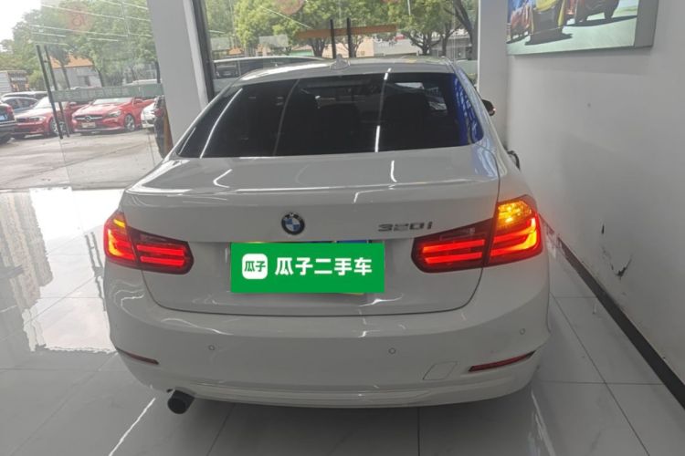 BMW 3 Series 2015 #4 BMW 3 Series 2015 car image #4