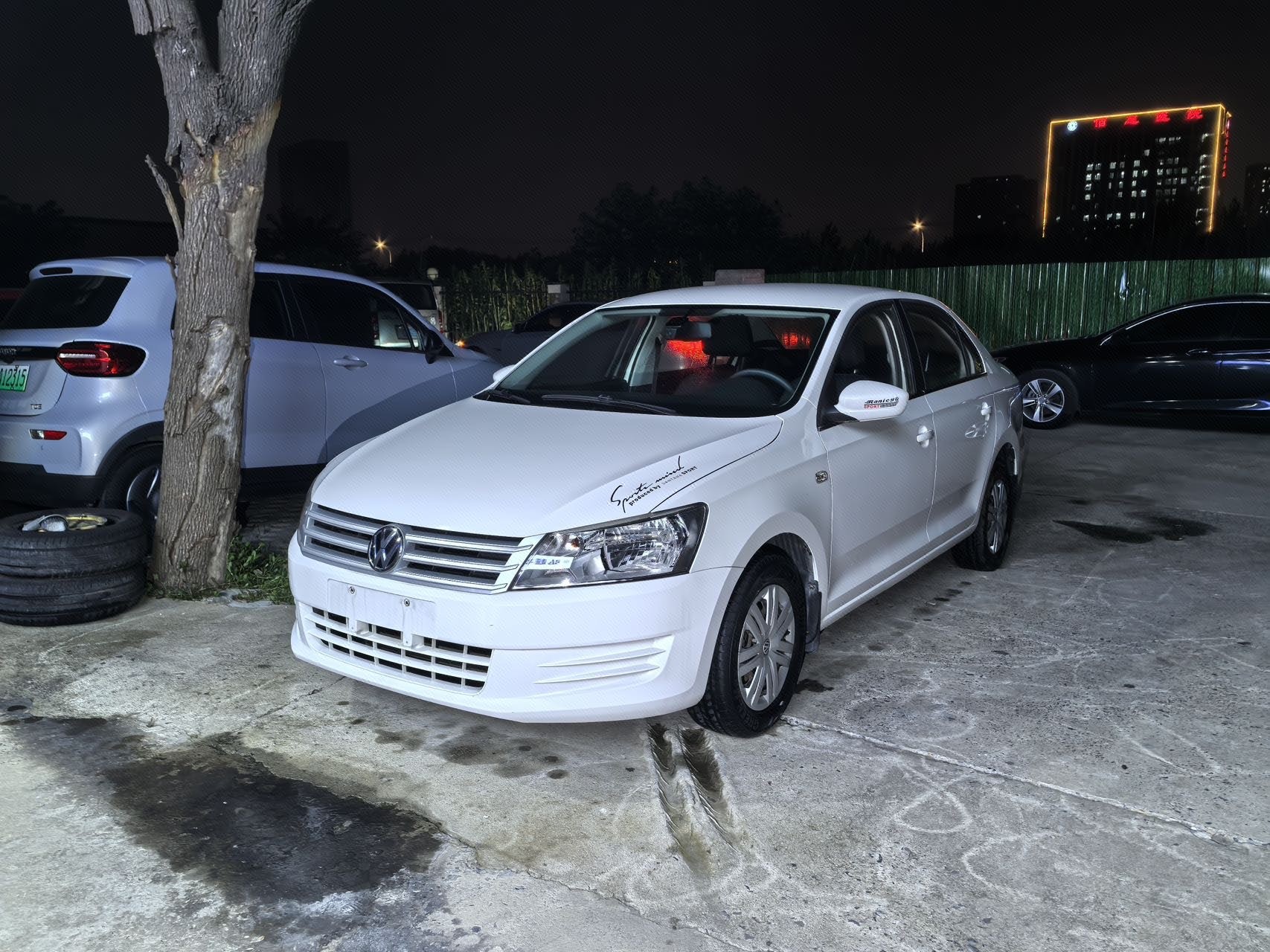 Volkswagen Santana 2014 Volkswagen Santana 2014 car image