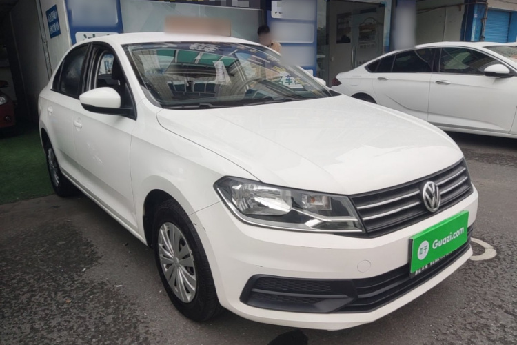 Volkswagen Santana 2019 imagen de coche #4