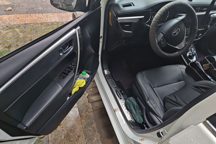Toyota Corolla 2016 car image #13