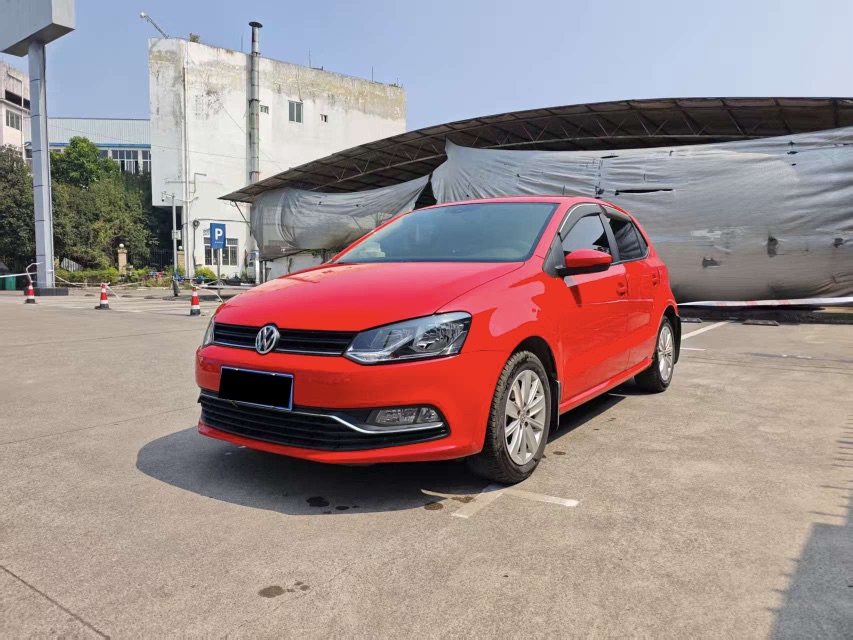 Volkswagen Polo 2015 Volkswagen Polo 2015 car image