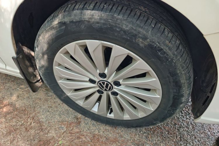 Volkswagen Lavida 2021 car image #6
