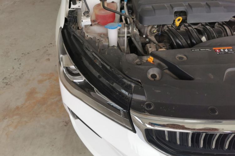 GEELY Emgrand 2021 car image #8