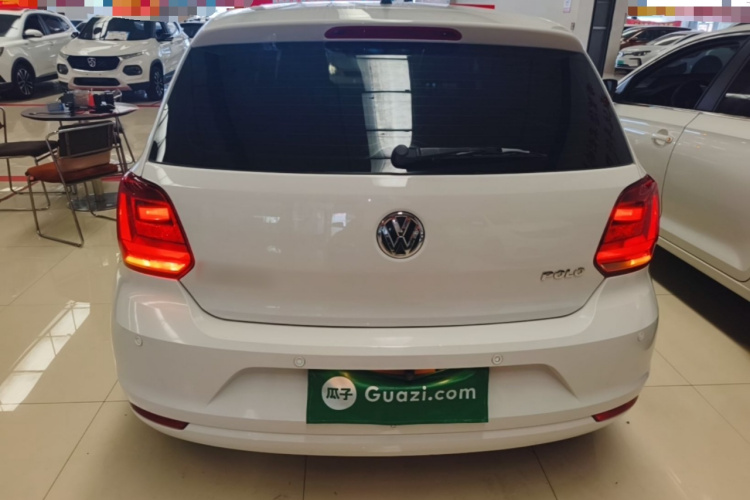 Volkswagen Polo 2016 car image #6