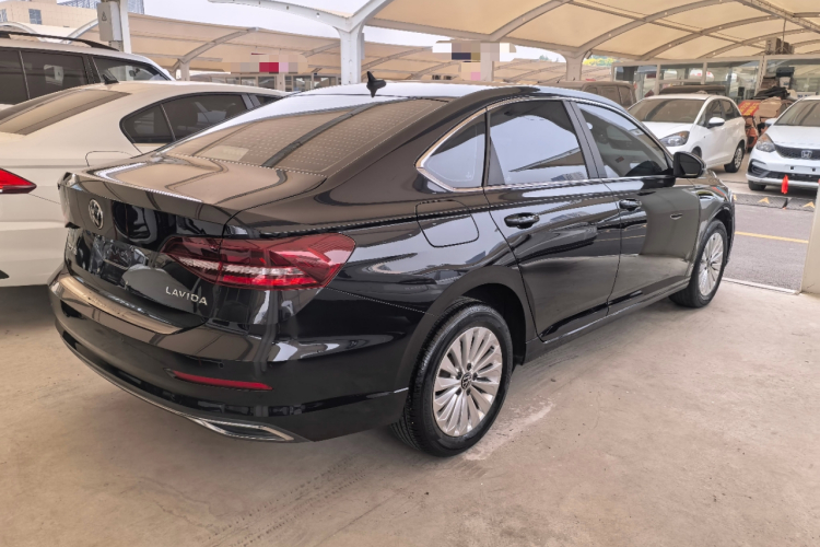 Volkswagen Lavida 2021 car image #7