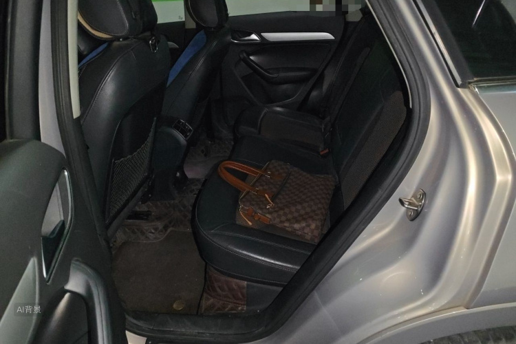 Audi Q3 2019 #19 Audi Q3 2019 car image #19