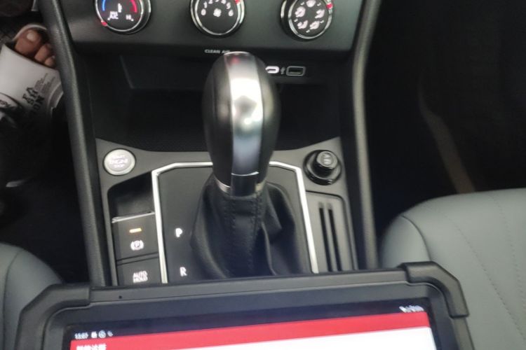 Volkswagen Lavida 2022 car image #14