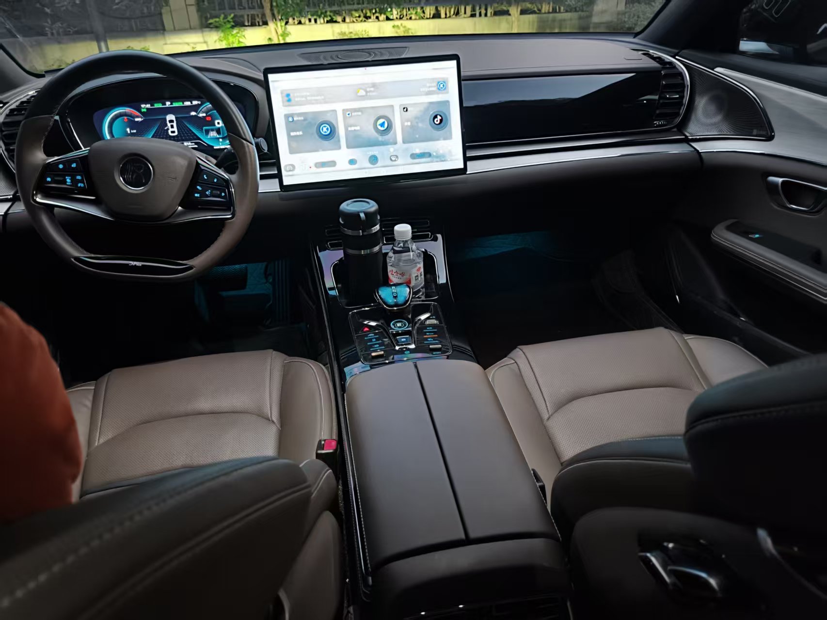 BYD Han 2022 #7 BYD Han 2022 immagine di auto #7