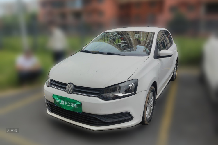 Volkswagen Polo 2019 car image #2