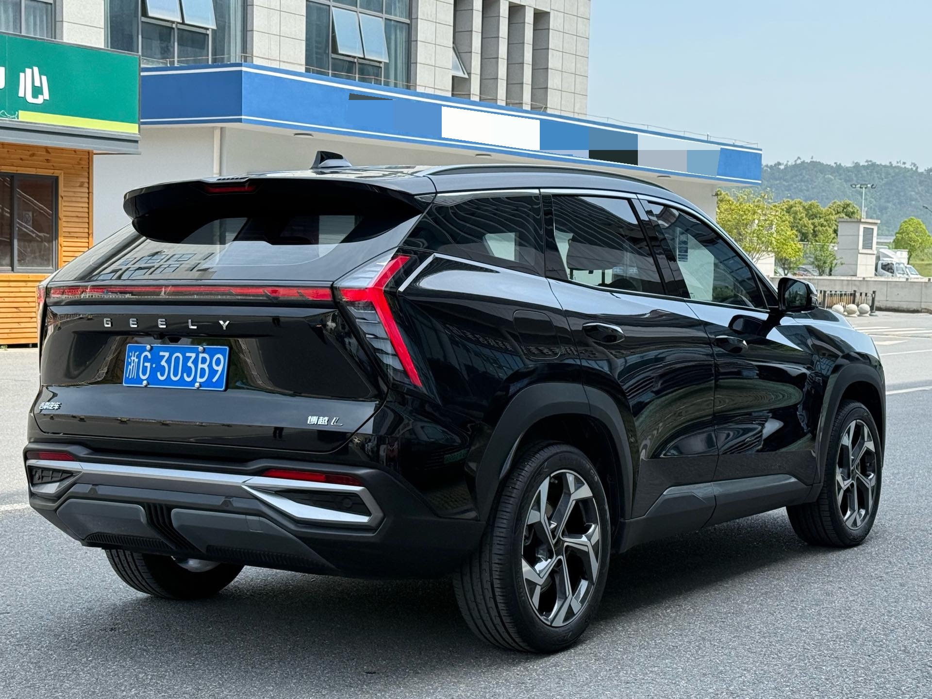 GEELY Boyue L 2024 car image #4