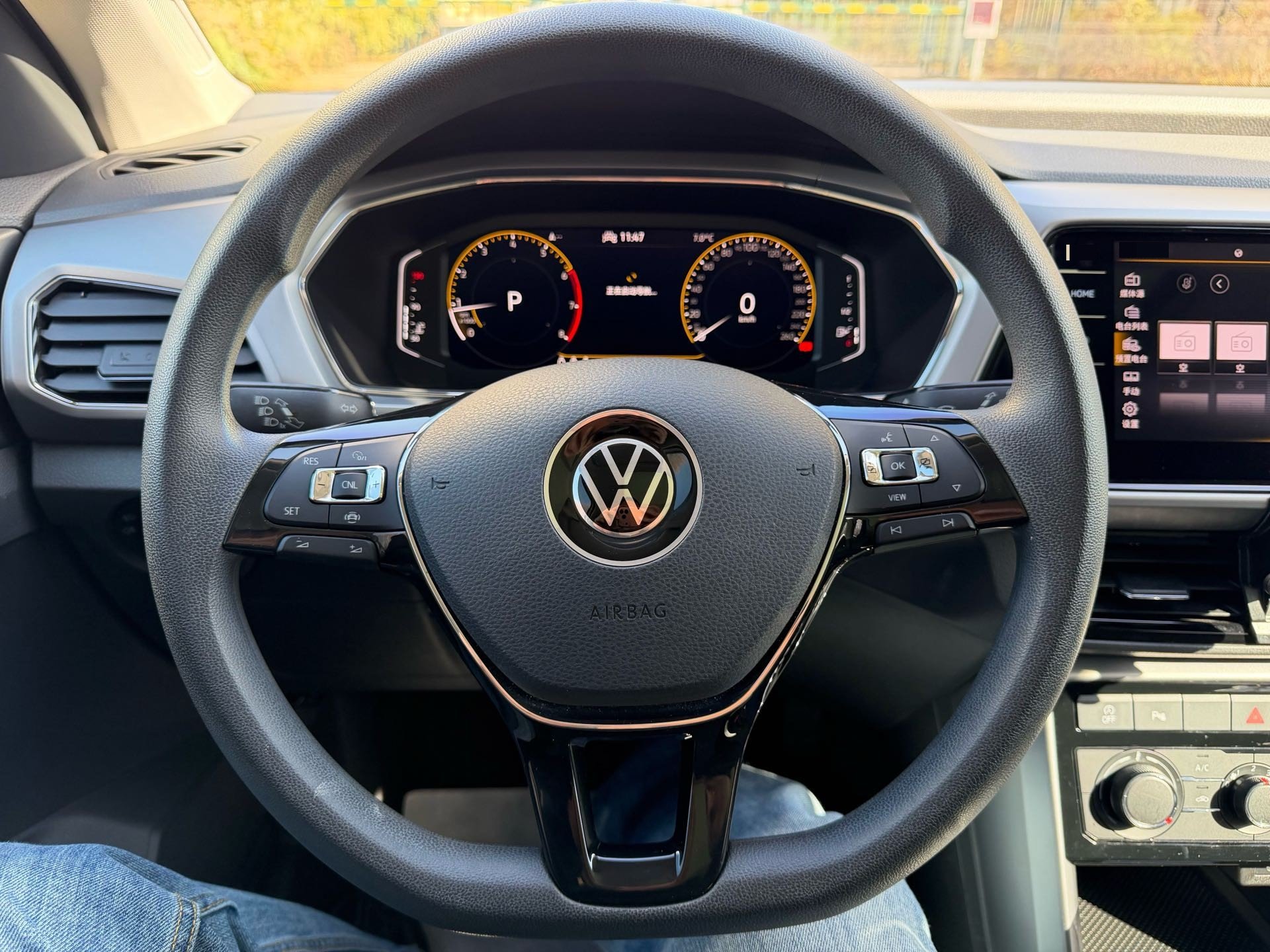 Volkswagen T-Cross 2022 #14 Volkswagen T-Cross 2022 car image #14