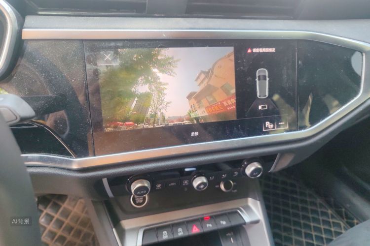 Audi Q3 2022 car image #15