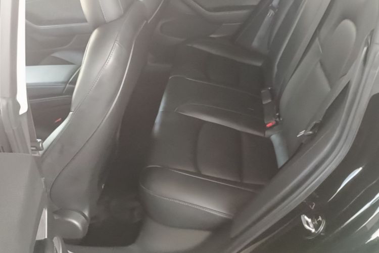 Tesla Model 3 2021 car image #13