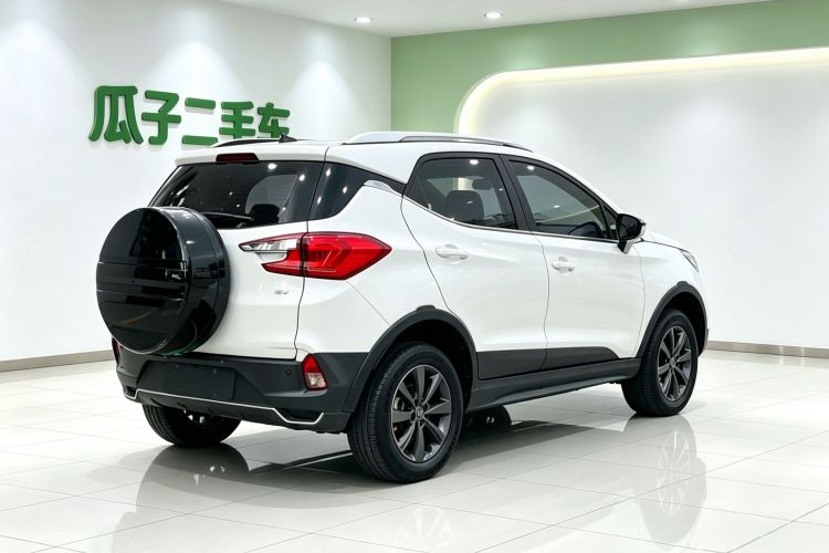 BYD Yuan New Energy 2020 #5 BYD Yuan New Energy 2020 car image #5