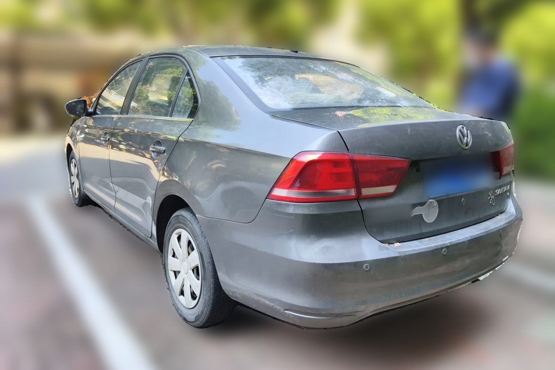 Volkswagen Santana 2013 car image #3