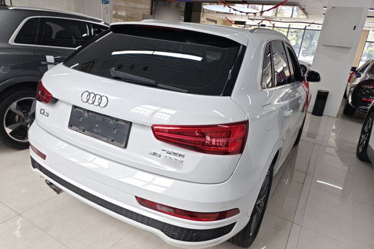 Audi Q3 2019 #7 Audi Q3 2019 car image #7