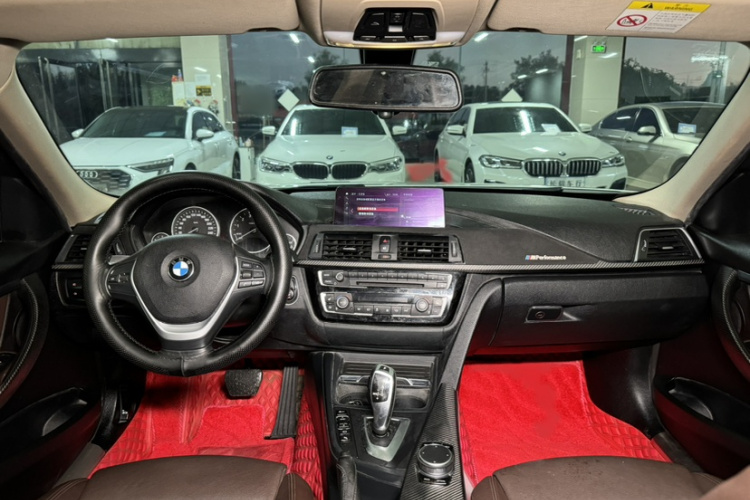 BMW 3 Series 2019 #20 BMW 3 Series 2019 car image #20