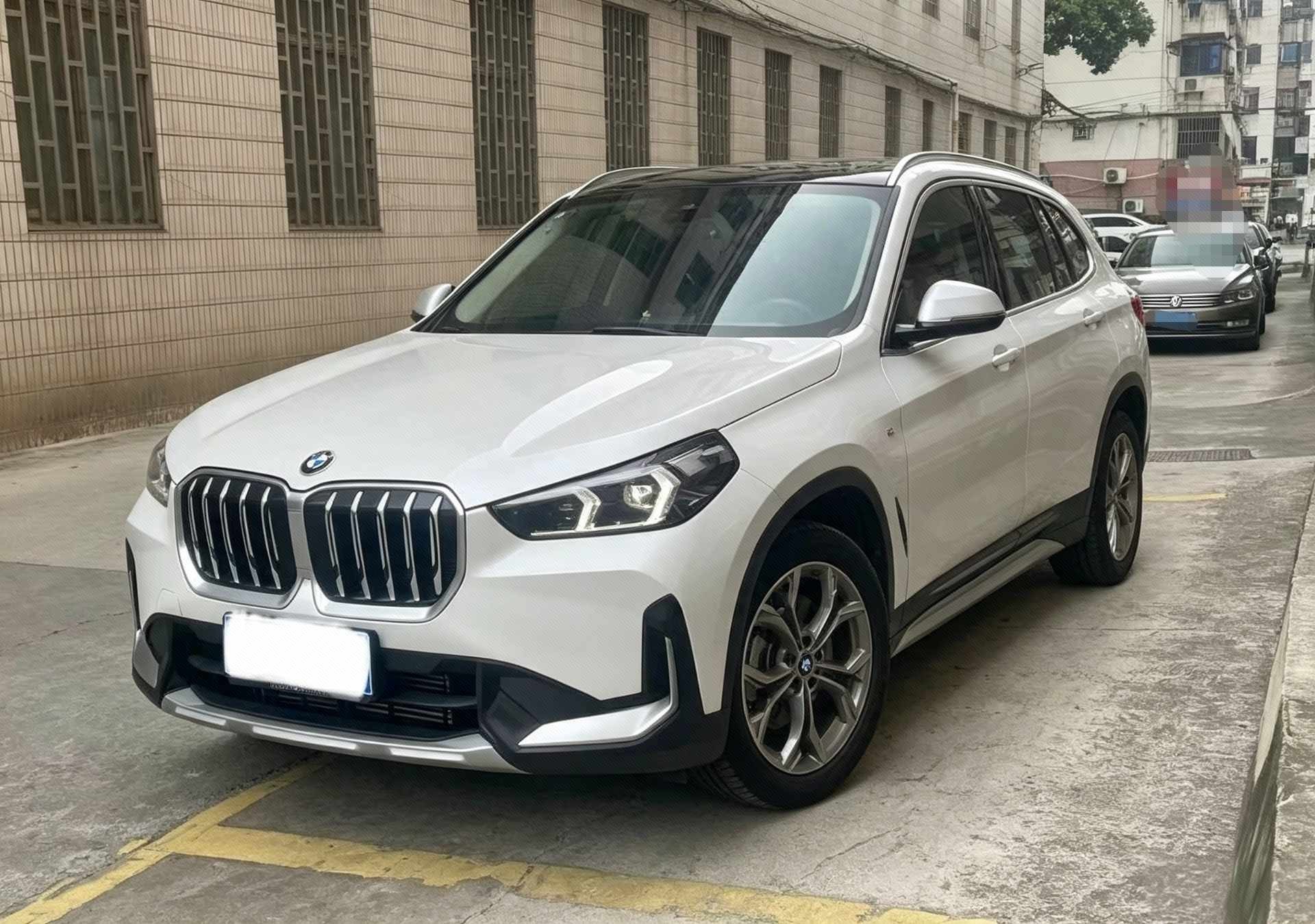 BMW X1 2023 car image 