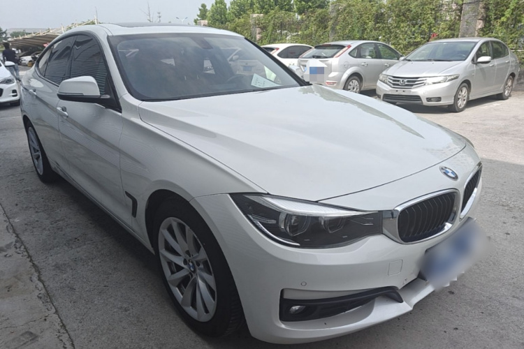 BMW 3 Series GT 2018 #4 BMW 3 Series GT 2018 car image #4