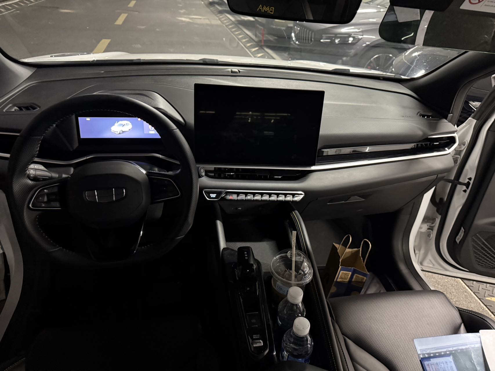 GEELY Coolray 2026 #6 GEELY Coolray 2026 صورة سيارة #6
