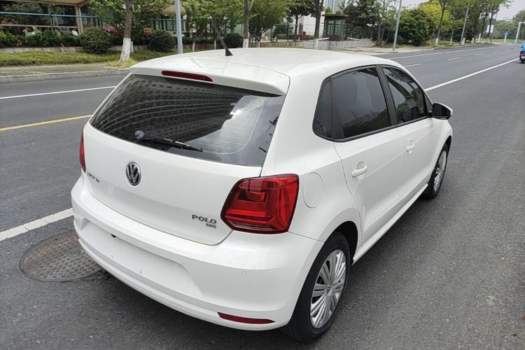 Volkswagen Polo 2017 car image #7