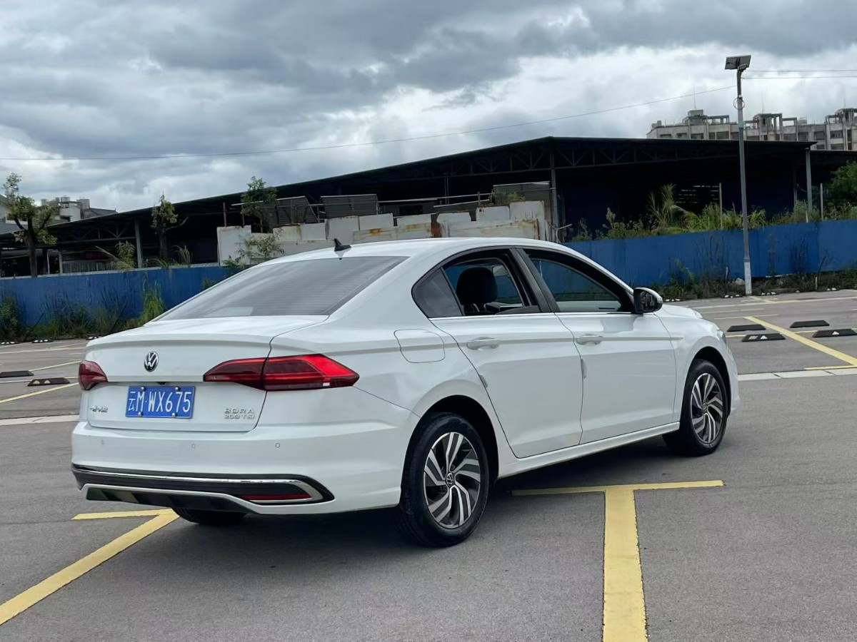 Volkswagen Bora 2023 car image #7