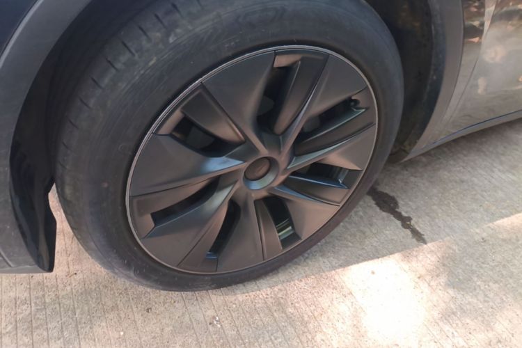 Tesla Model Y 2024 #9 Tesla Model Y 2024 immagine di auto #9