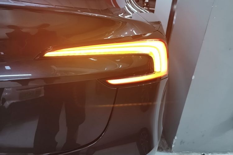 Tesla Model 3 2025 #8 Tesla Model 3 2025 car image #8