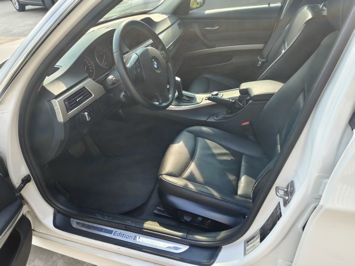 BMW 3 Series 2017 #4 BMW 3 Series 2017 car image #4
