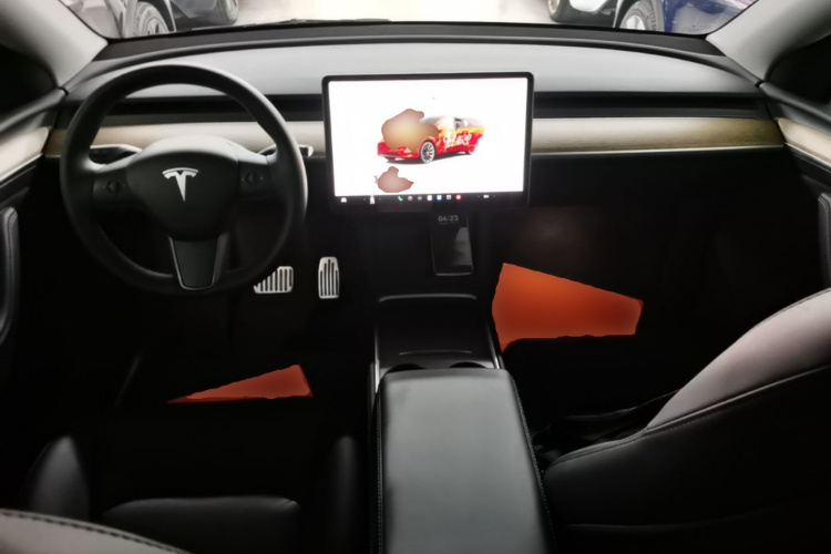 Tesla Model Y 2022 car image #11