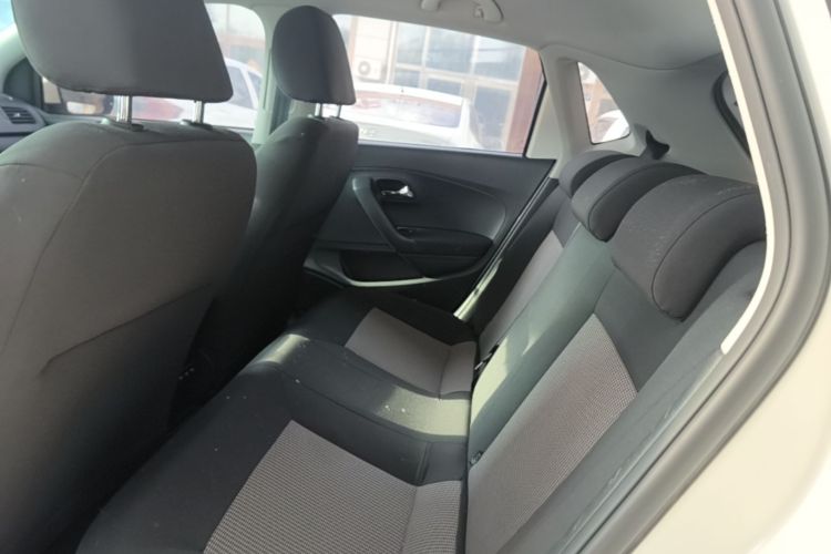 Volkswagen Polo 2016 #17 Volkswagen Polo 2016 car image #17