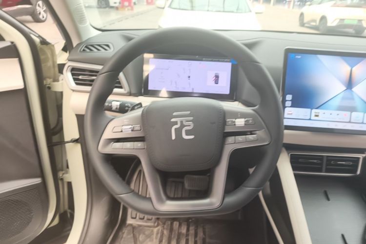 BYD YuanUP 2026 #11 BYD YuanUP 2026 immagine di auto #11