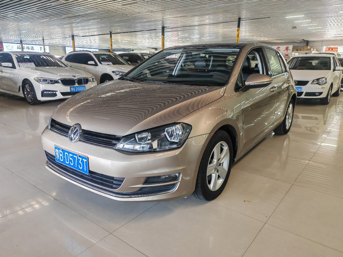 Volkswagen Golf 2016 car image #2