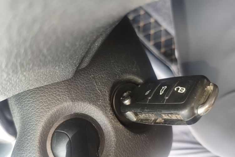 Volkswagen Polo 2017 #9 Volkswagen Polo 2017 car image #9