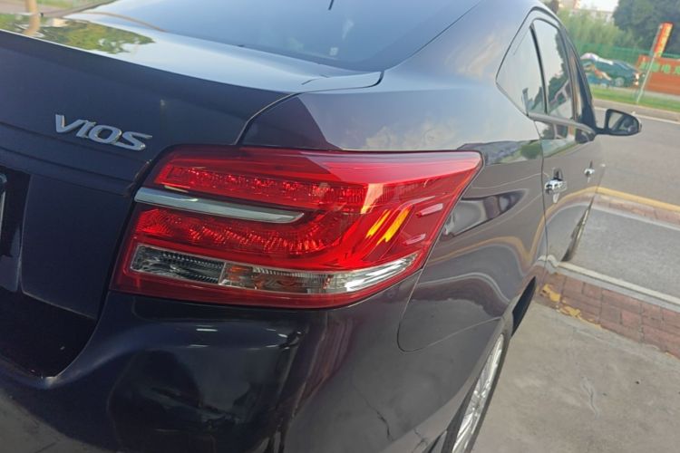 Toyota Vios 2017 #8 Toyota Vios 2017 car image #8