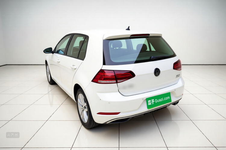 Volkswagen Golf 2019 car image #5