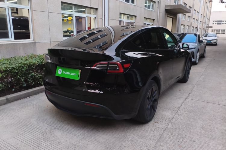 Tesla Model Y 2023 #7 Tesla Model Y 2023 изображение автомобиля #7