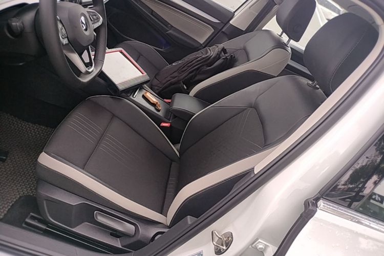 Volkswagen Golf 2024 #19 Volkswagen Golf 2024 car image #19