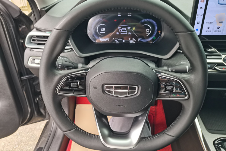 GEELY Emgrand 2024 car image #11