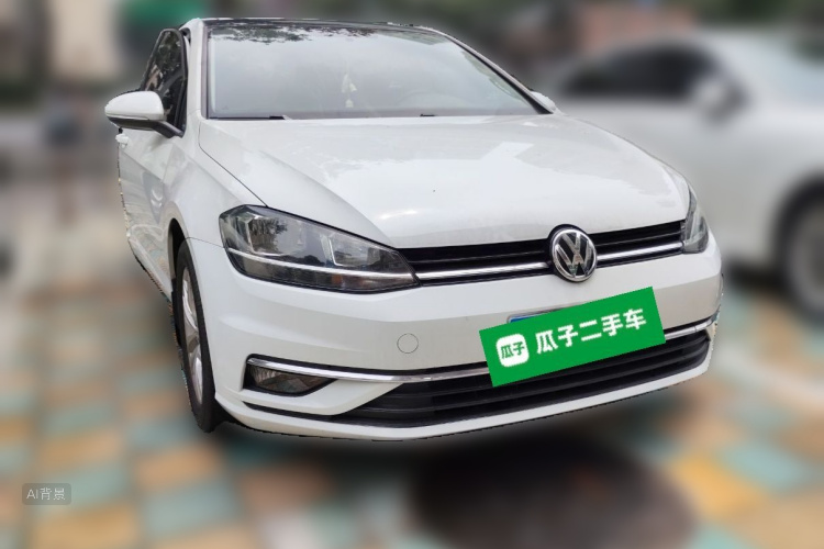 Volkswagen Golf 2018 car image #4