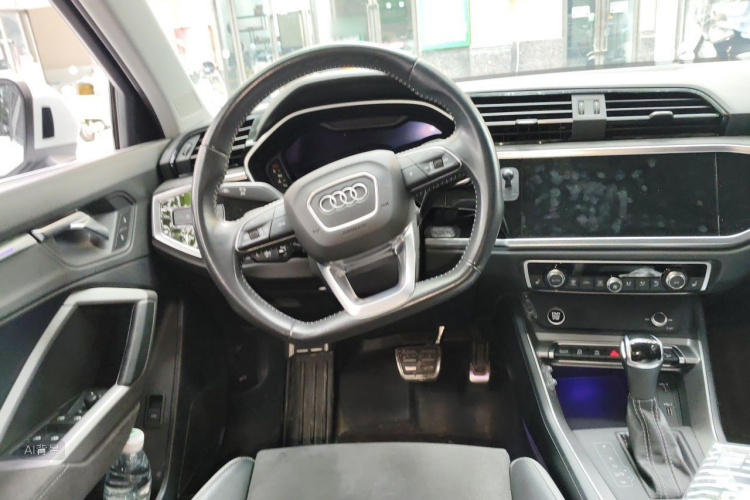 Audi Q3 2021 #12 Audi Q3 2021 car image #12