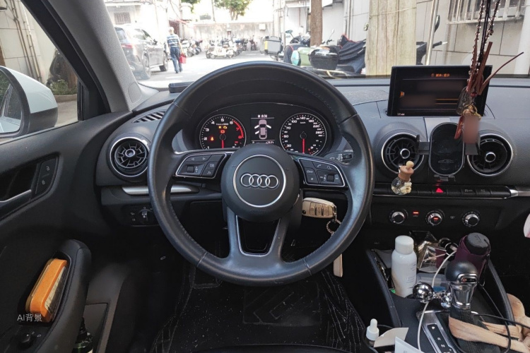 Audi A3 2019 car image #12